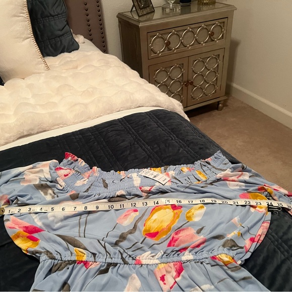 NWT WHBM off the shoulder, ruffle peplum peplum - Picture 5 of 5